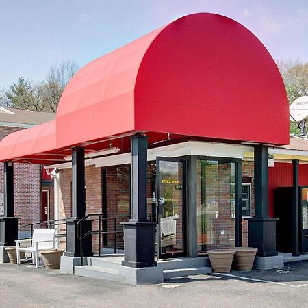 שארון Econo Lodge מראה חיצוני תמונה