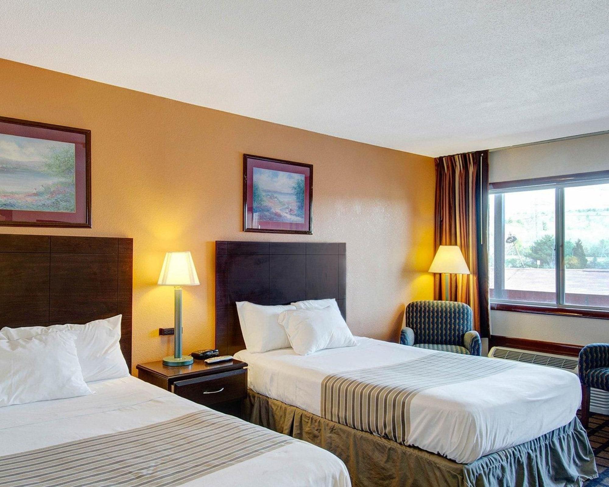שארון Econo Lodge מראה חיצוני תמונה