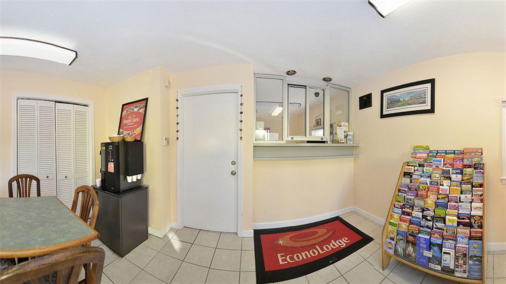 שארון Econo Lodge מראה חיצוני תמונה